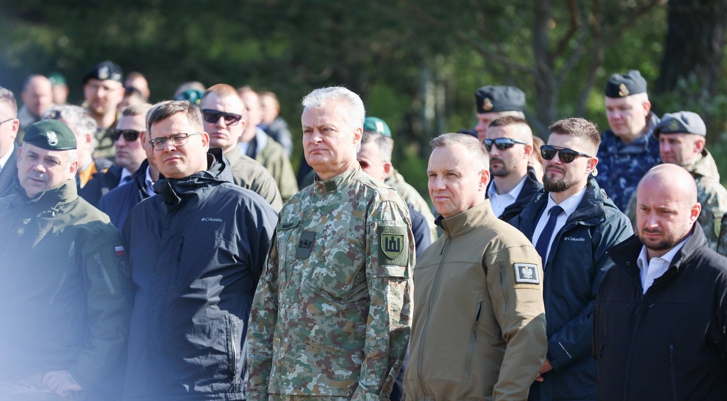 Nausėda sako, kad Lietuva norėtų su Lenkija kurti regioninį HIMARS amunicijos logistikos centrą