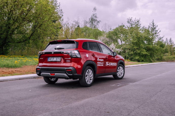 Naujo „Suzuki S-Cross“ testas: Pagaliau – „Dacia Duster“ rimtą konkurentą