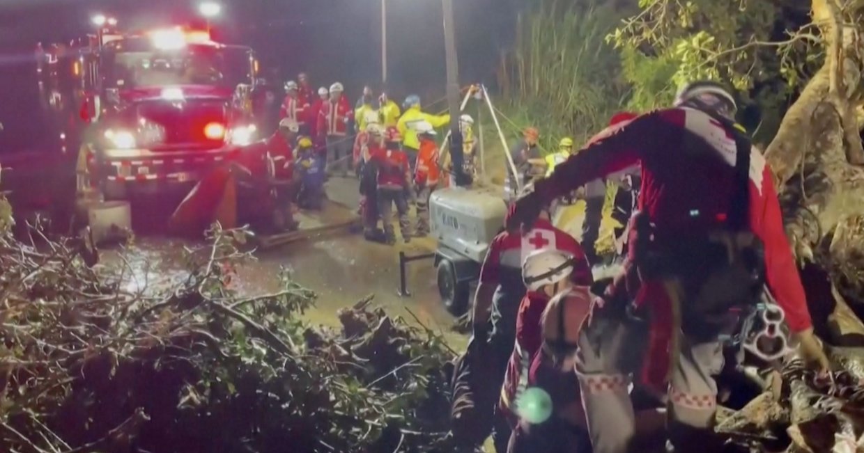 Frana su un’isola italiana: morti denunciati, persone evacuate