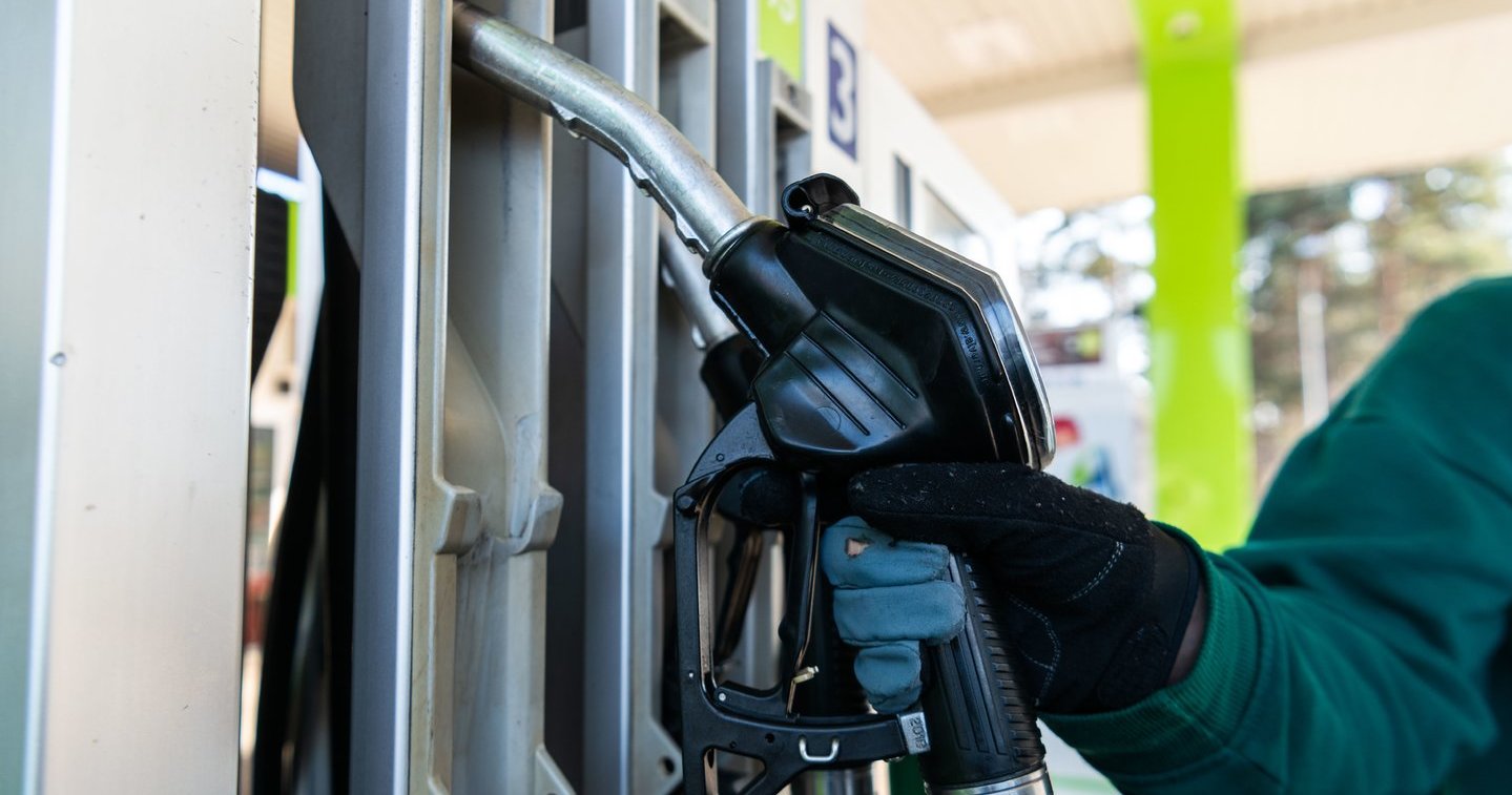 Stacje benzynowe zmuszają władze do pójścia za przykładem Polski: „Dlaczego jest o 20-30 groszy taniej niż u nas?”