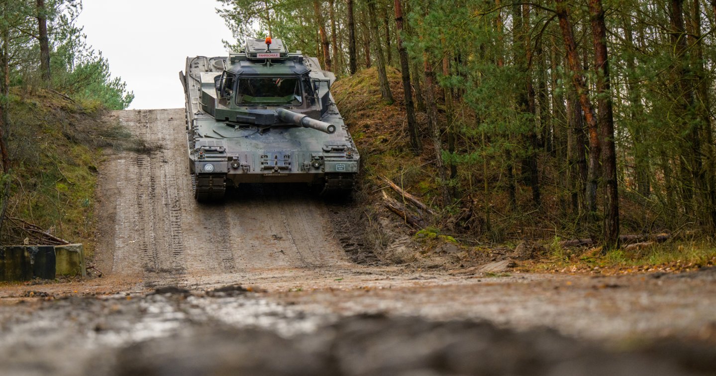 Norge sender åtte Leopard 2-stridsvogner til Ukraina