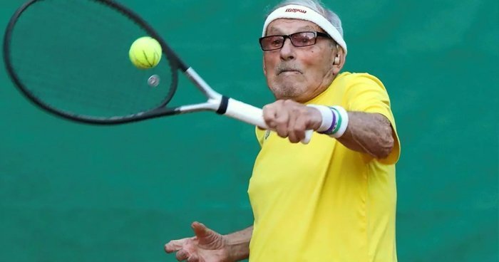 Repairman Tree Milky white 97-erių tenisininkas ir į rekordų knygą patekęs ukrainietis karo siaubą vėl  mato iš arti: „Kam visa tai?“ | tv3.lt