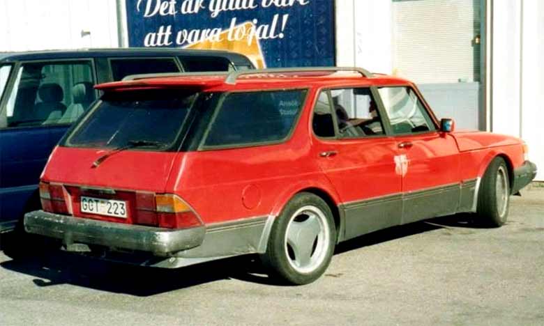 Saab 900 universalas