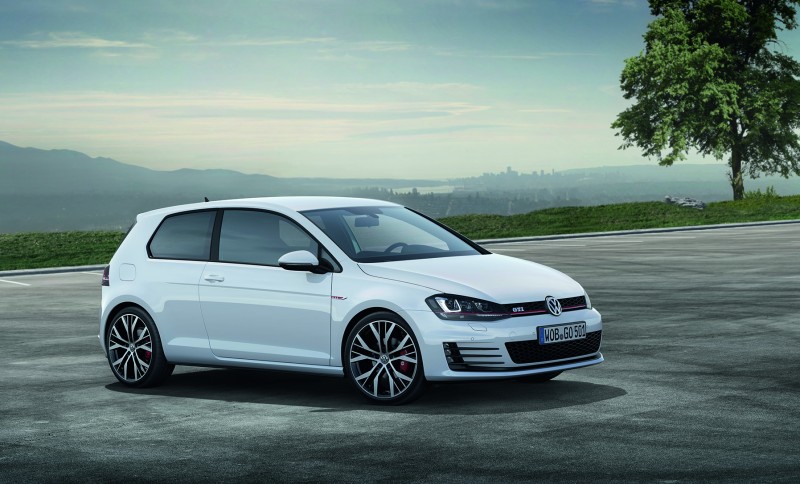 naujasis-golf-gti-sportiskesnis-lengvesnis-galingesnis2[1]