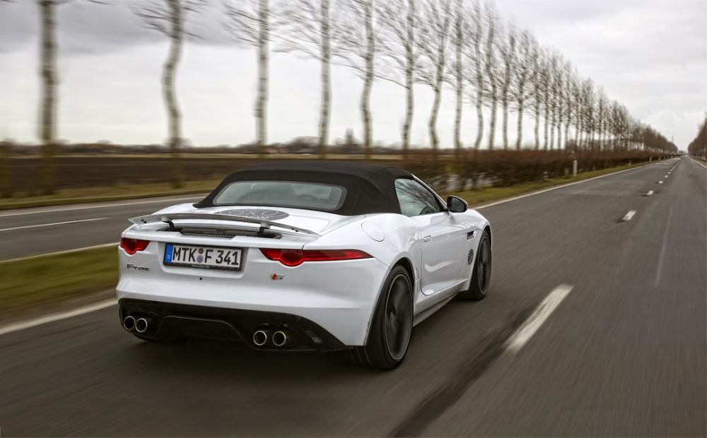 Jaguar-F-Type-Bloodlines_G0