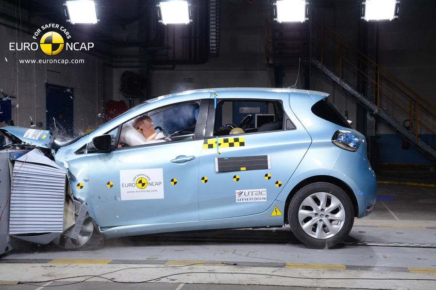 EuroNCAP-Renault-Zoe-19-fotoshowImageNew-b6e96549-667201[1]