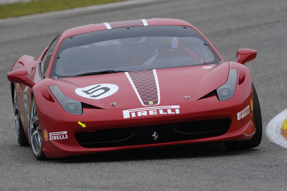 00-ferrari-458-challenge-world-debut-1291316838