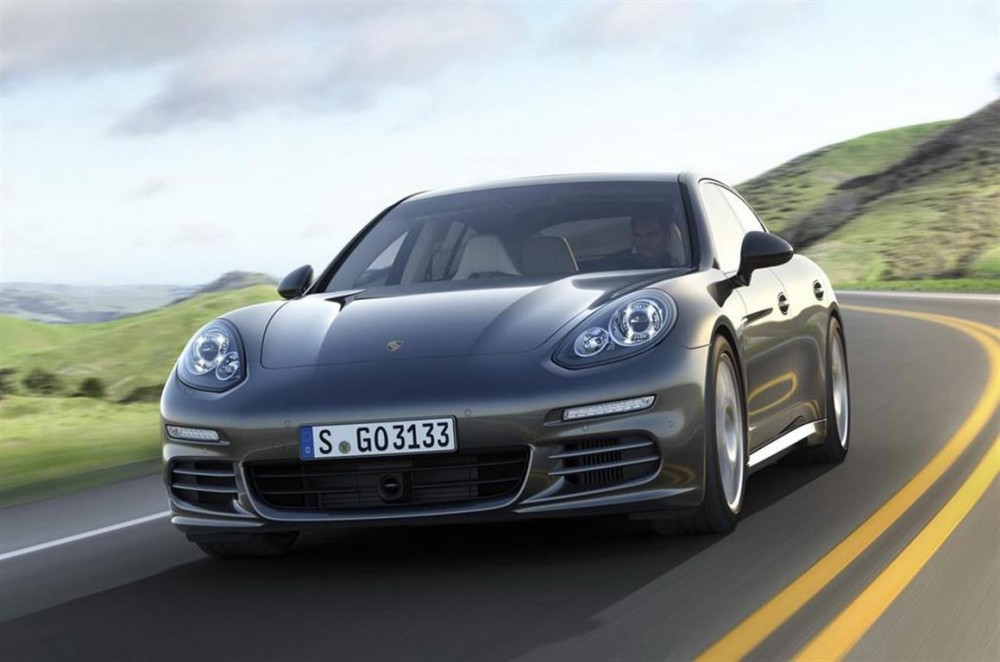 Porsche-Panamera-2014-09