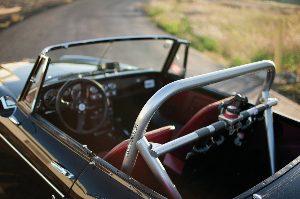 1967-datsun-roadster-NISMO-four-point-rollbar