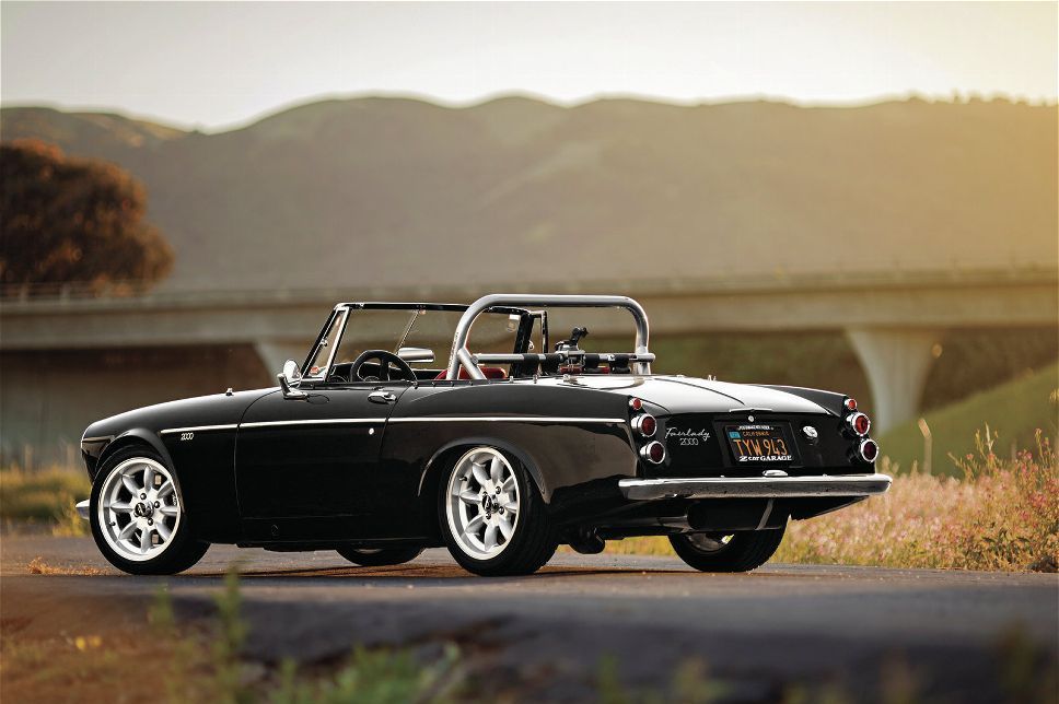 1967-datsun-roadster-top-down