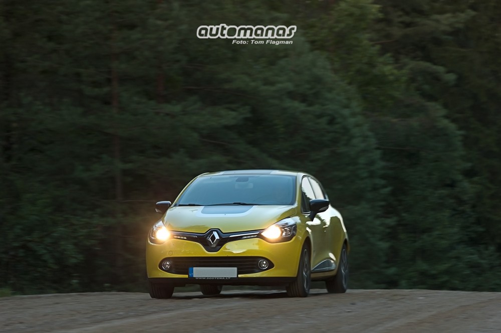 Renault_Clio_Automanas_04