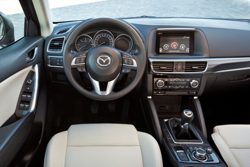 2015_mazda_cx5_interior_20_screen