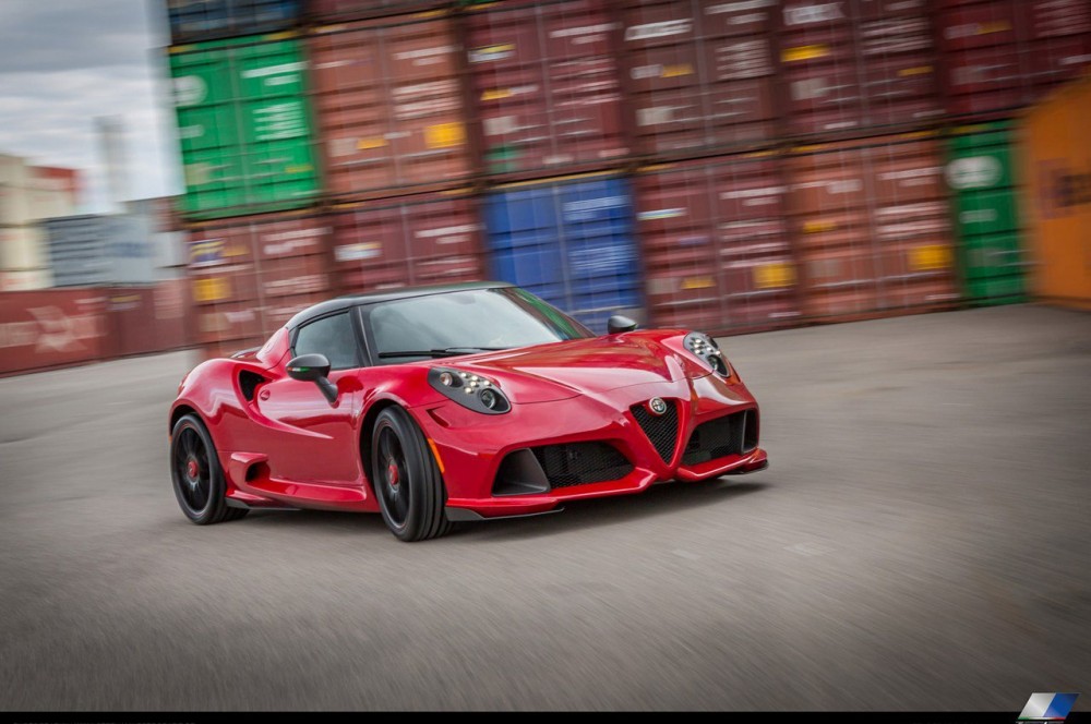 „Zender Italia“ grožio procedūros „Alfa Romeo 4C“