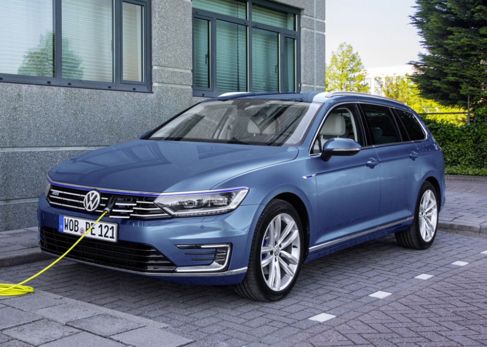 volkswagen_passat_variant_gte_18