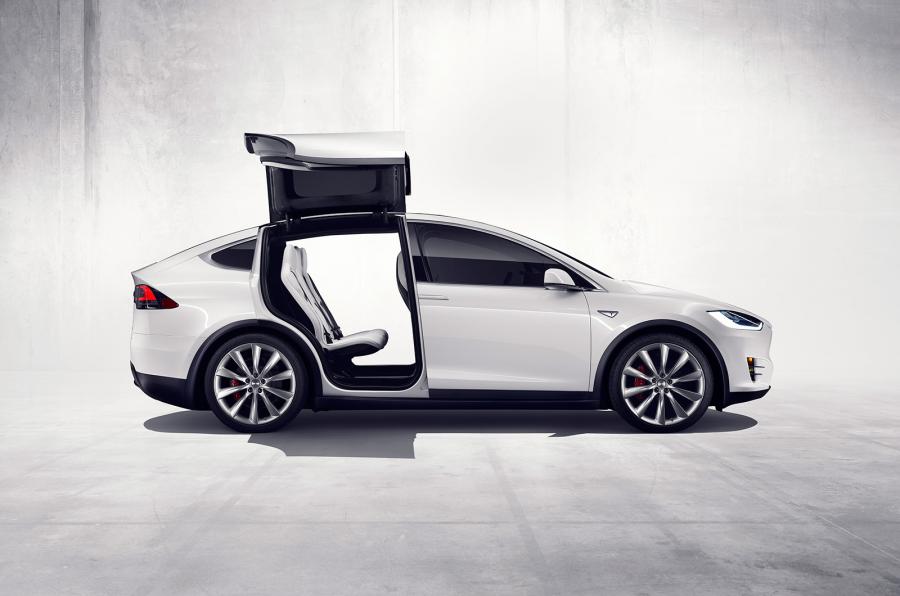 Model X (3)