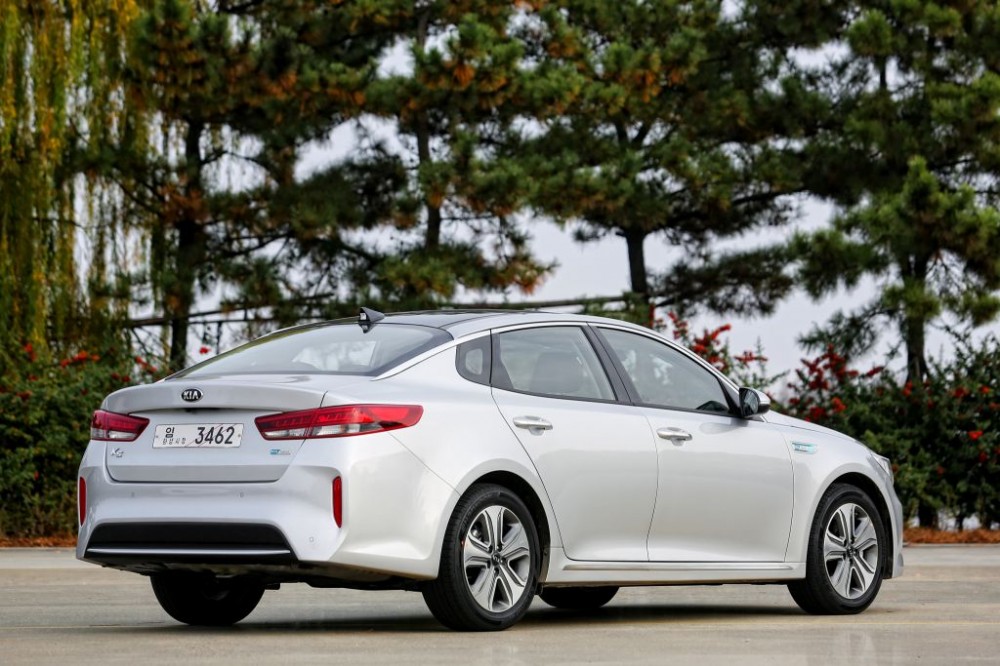 Kia Optima hybrid4