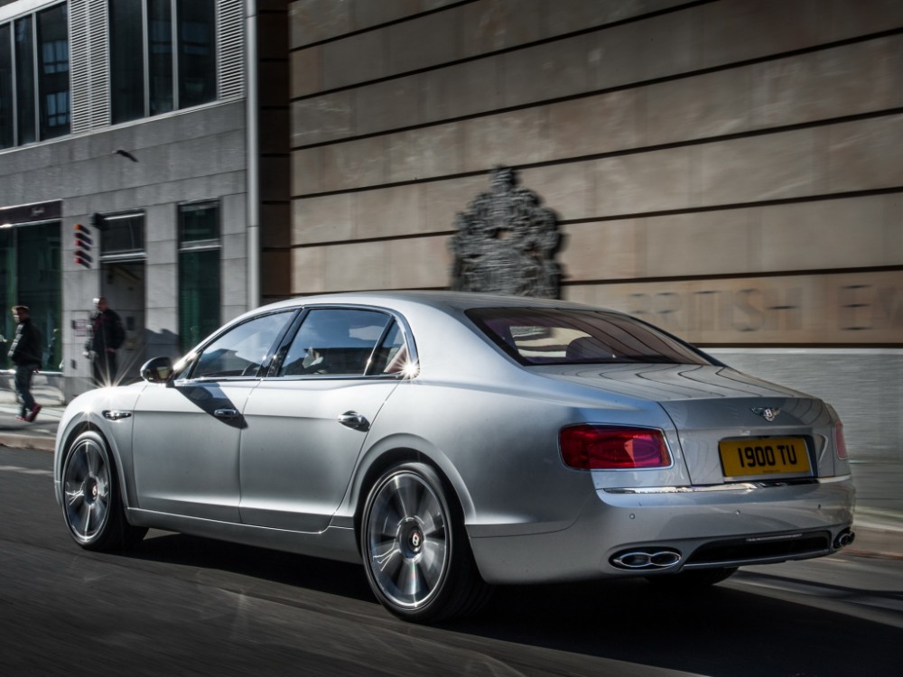 bentley_flying_spur_v8_2