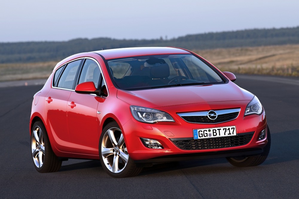 Opel-Astra-J-262534