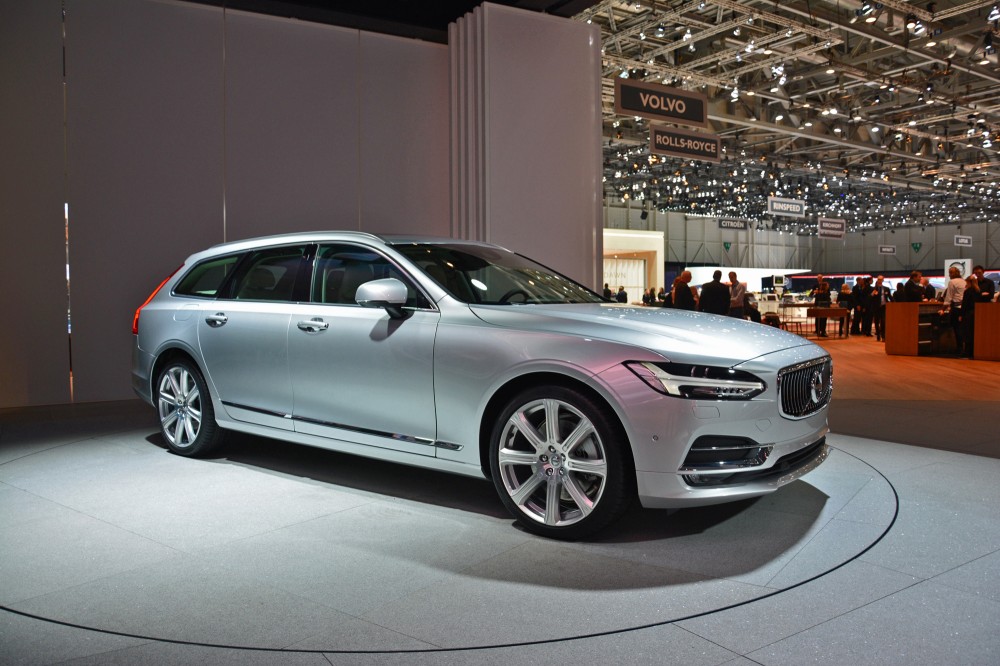 Volvo V90 (2)