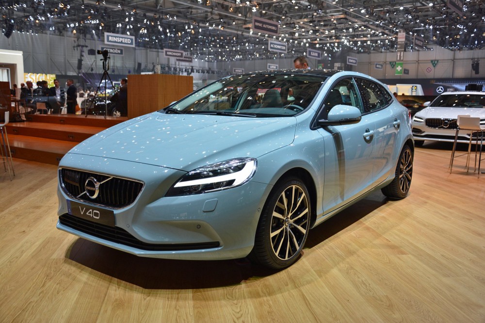 Volvo V40 (2)