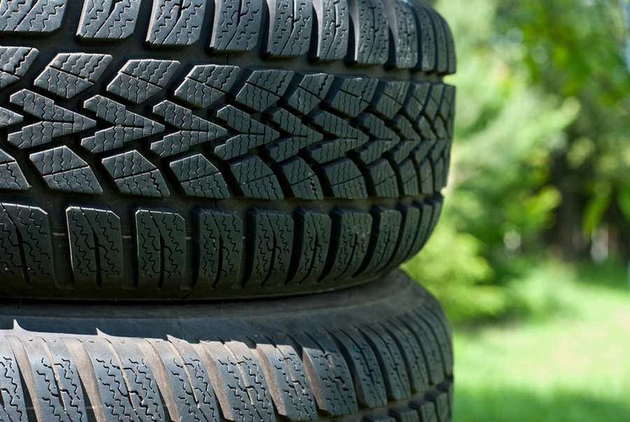 https://www.dreamstime.com/stock-photo-winter-tires-stack-used-mud-snow-image41870070