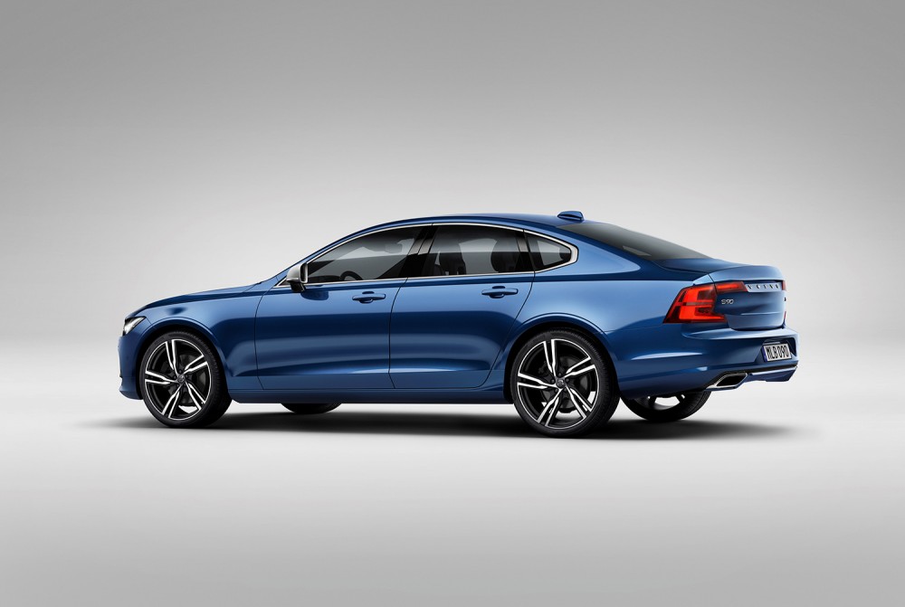 Volvo S90 R-design Studio