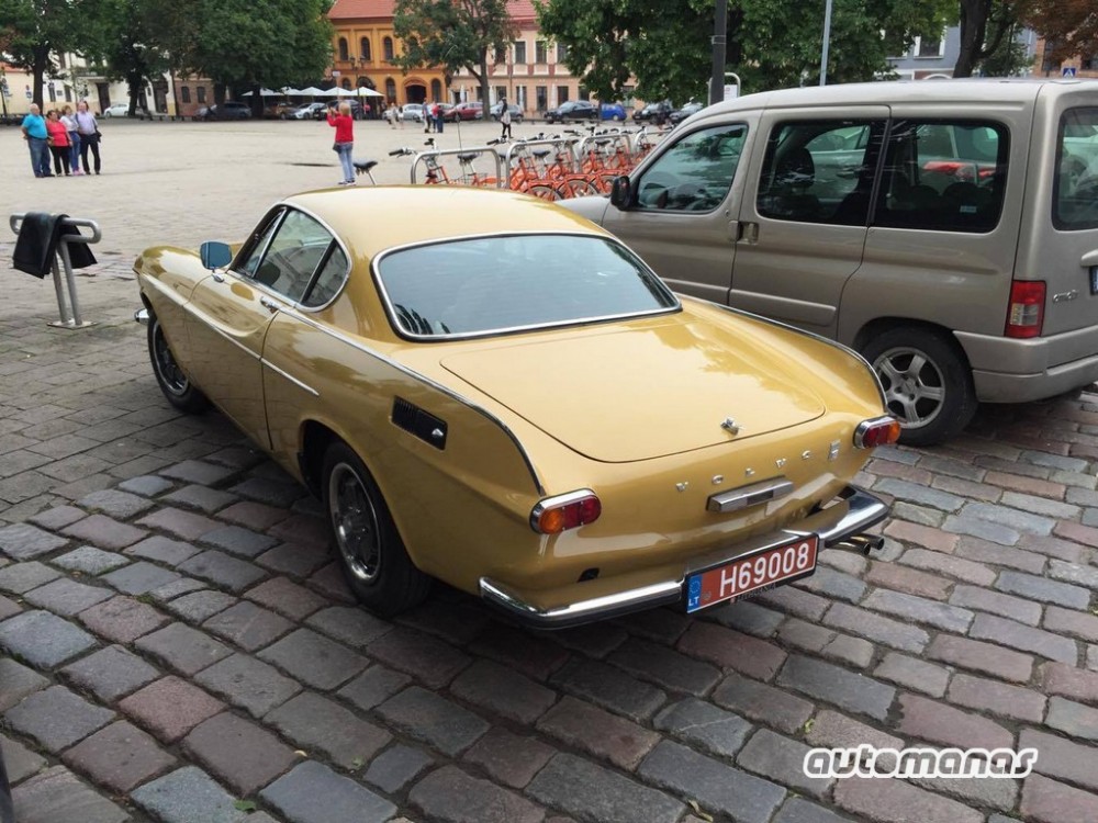 Volvo P1800 (2)