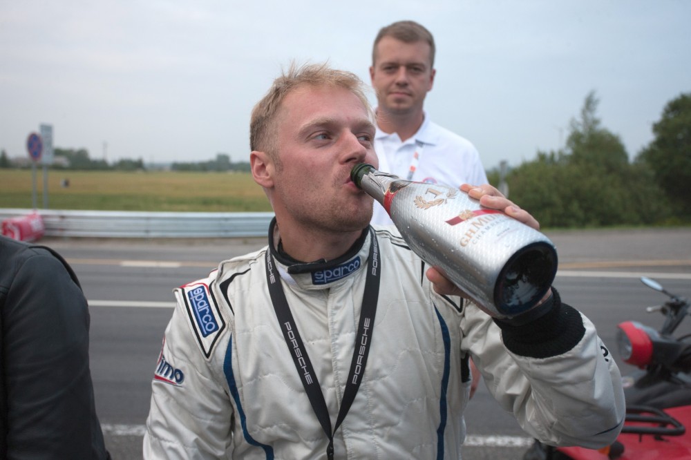 Robertas Kupcikas Mumm 1000 km 2016