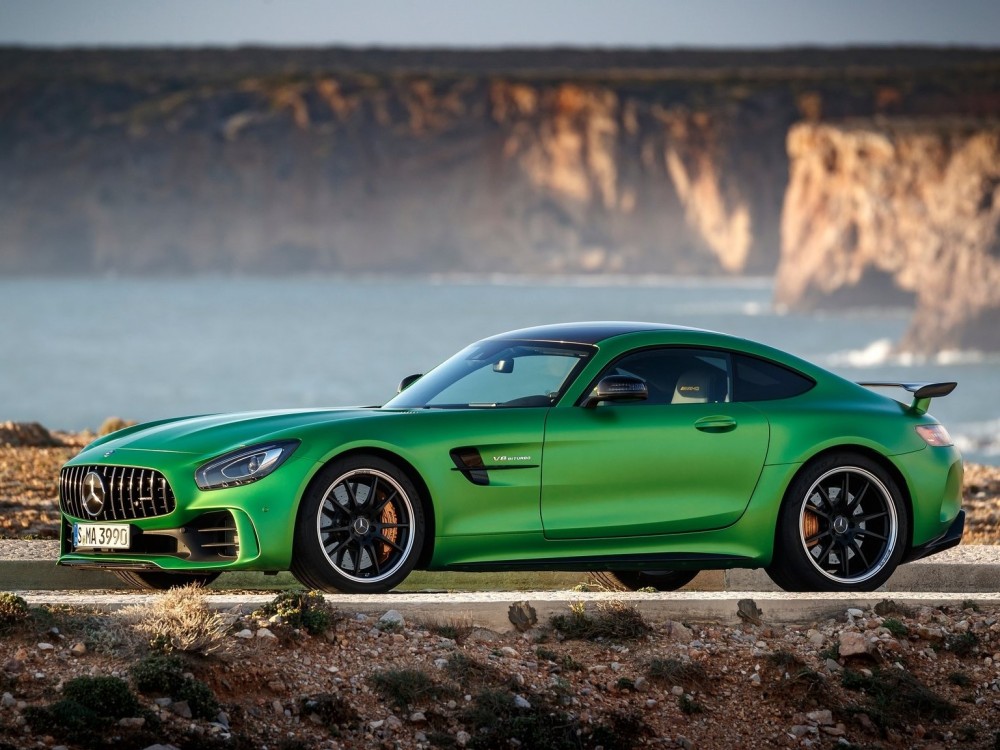 Mercedes-Benz AMG GT R