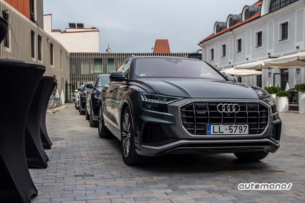 Audi Q8 (12)