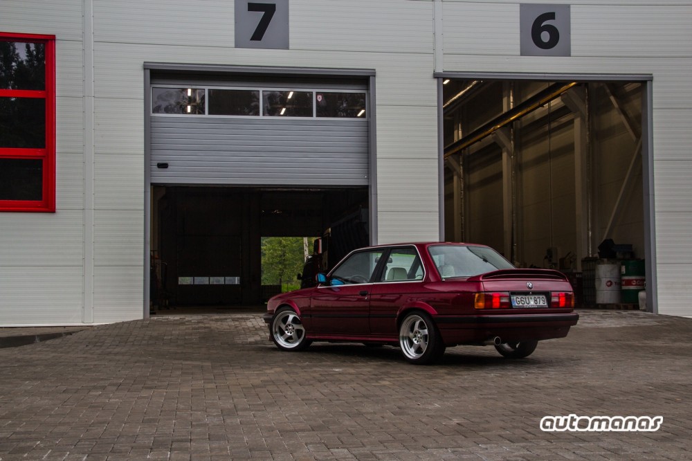 Daugirdo BMW E30 (9)