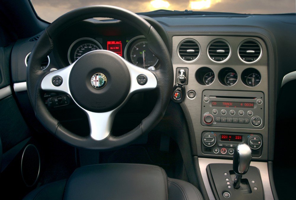 Alfa Romeo Brera (12)