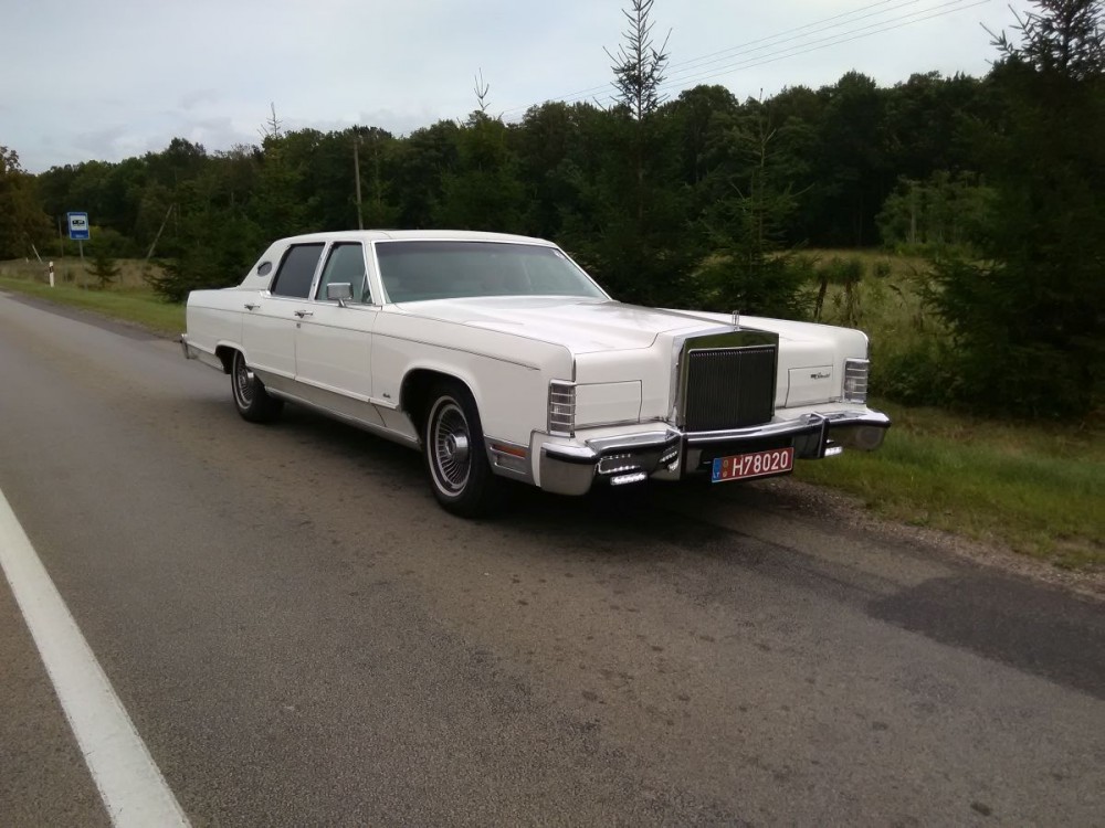 Lincoln Continental