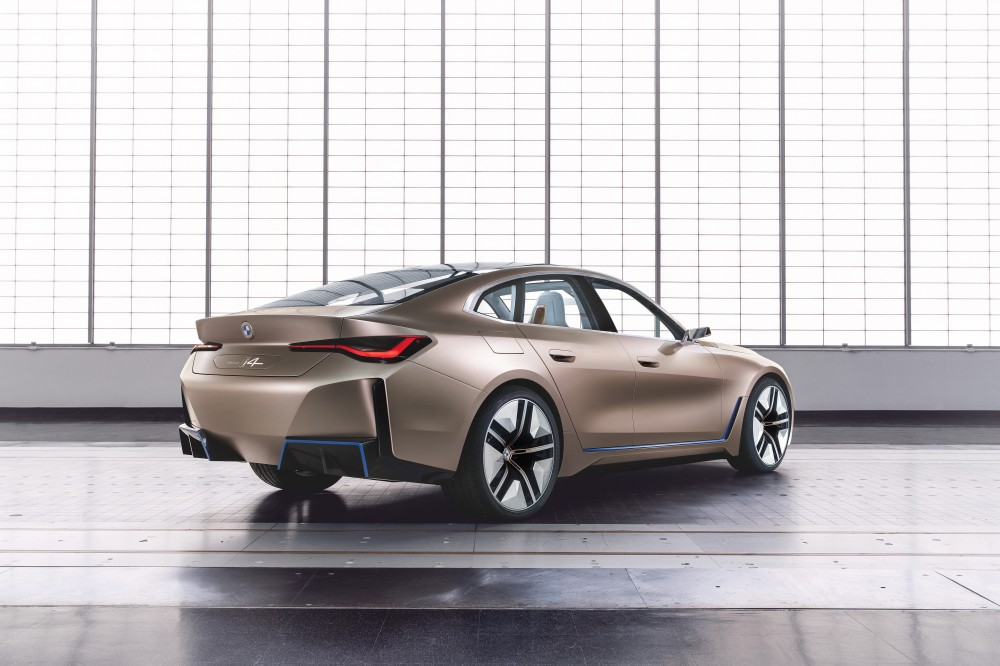 Elektrinio BMW i4 koncepcija