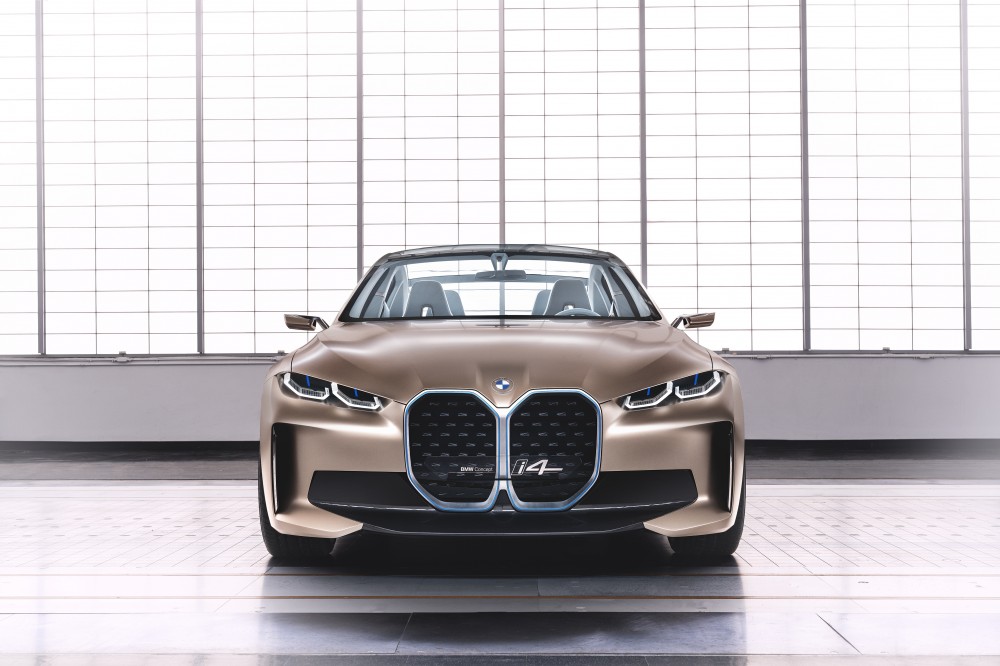 Elektrinio BMW i4 koncepcija