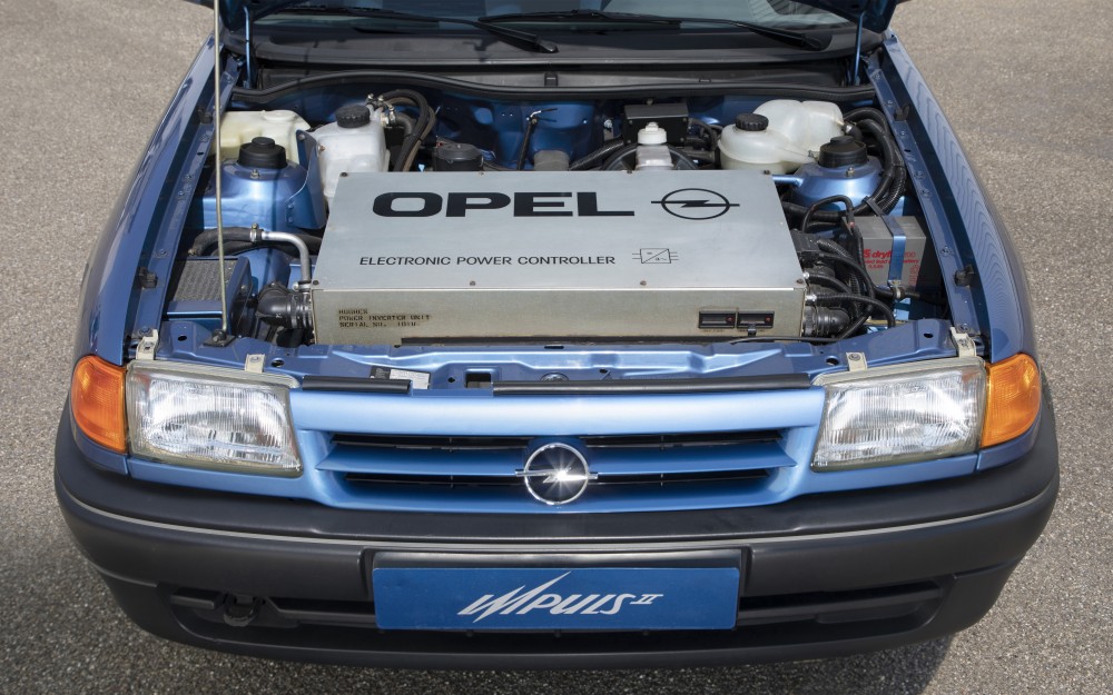 Elektrinė Opel Astra koncepcija