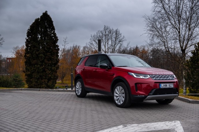 Atnaujintas Land Rover Discovery Sport