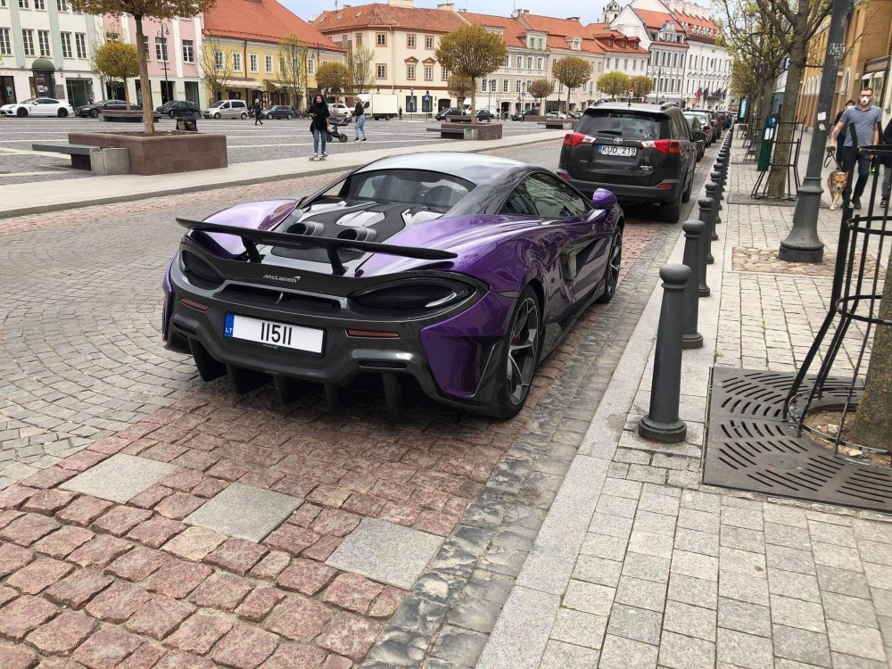 Vilniuje užfiksuotas McLaren 600LT