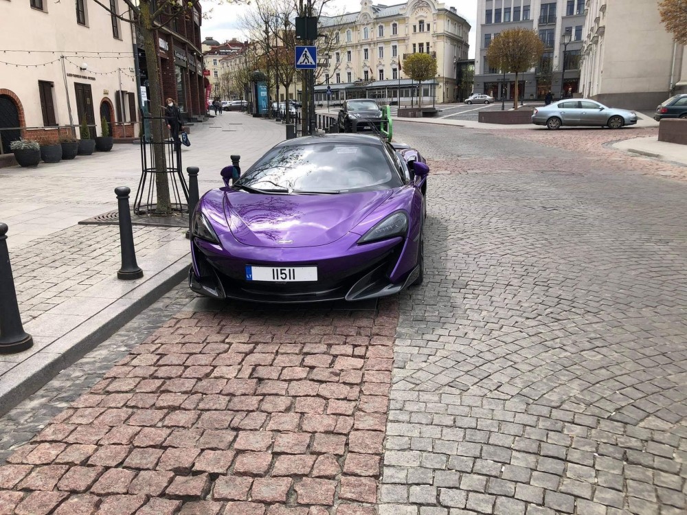 Vilniuje užfiksuotas McLaren 600LT