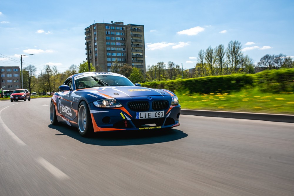 Žiedinėms lenktynėms paruošta BMW Z4