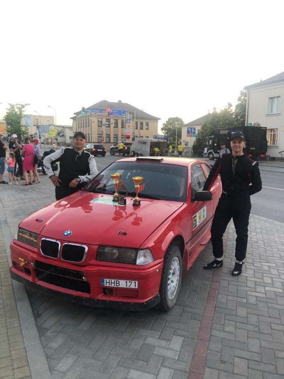 BMW 3 serija