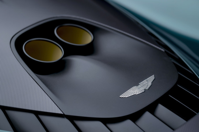 „Aston Martin Valhalla“ – F1 technologijos persikelia į gatves 