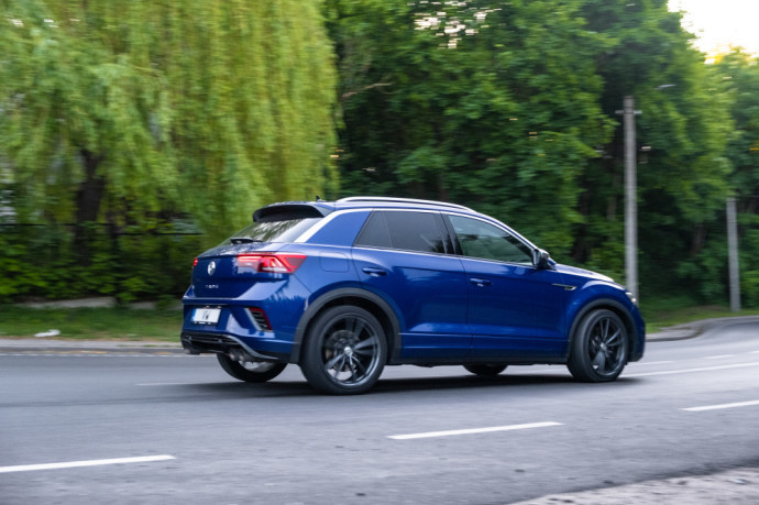 Volkswagen T-Roc R review