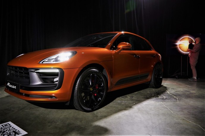 „ArtVilnius“ metu „Porsche“ pristatė atnaujintą „Macan GTS“ modelį