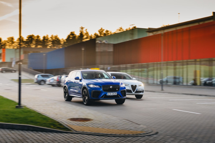 Alfa Romeo Stelvio / Jaguar F-Pace Lietuvos metų automobilio 2022“ rinkimai