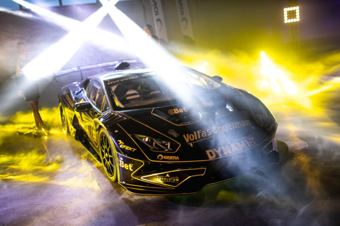 „Dynami:t Energy Racing“ komanda pergalių Baltijos šalių trasose sieks „Lamborghini“ automobiliu