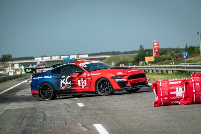 „Aurum 1006 km“ lenktynėse dalyvausianti „RC Cola racing shaked by Texaco“ komanda į pagalbą pasitelks ralistus