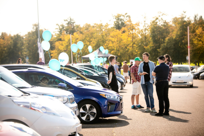 „Charged Up ‘22“: išskirtinai elektromobiliams skirtas susitikimas ir automobilių paroda