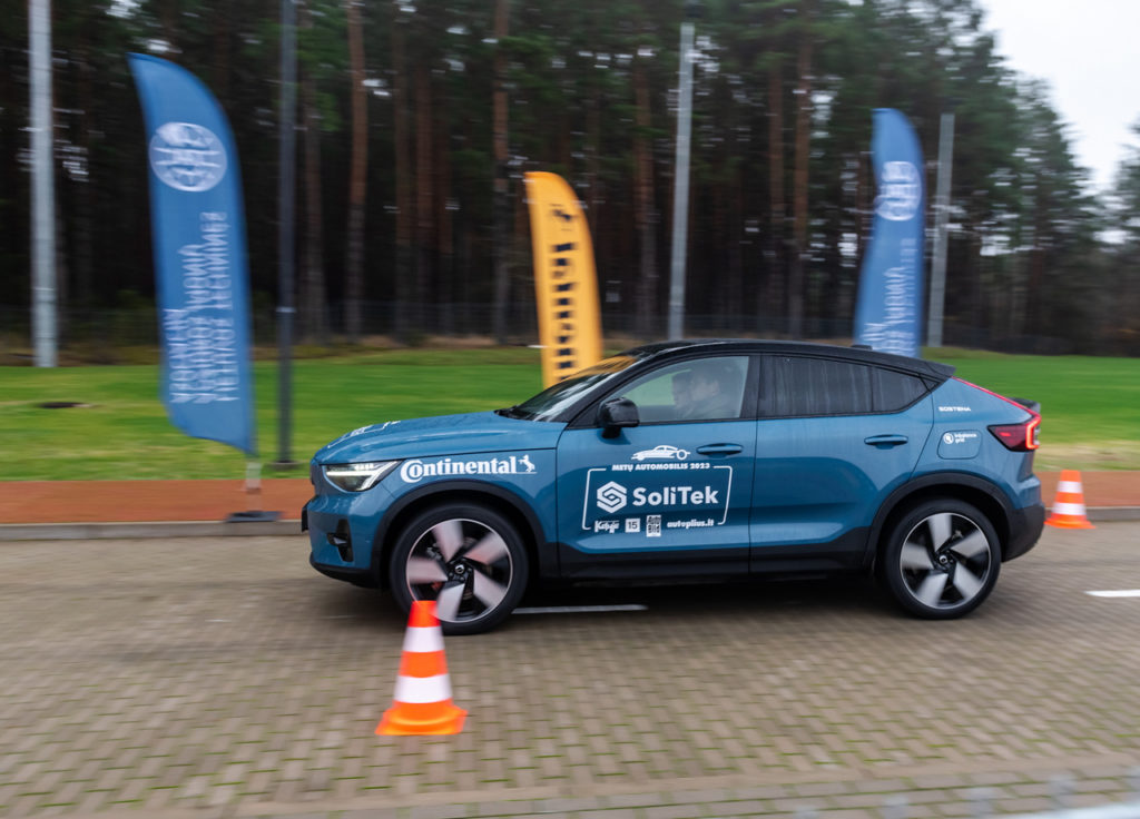 Lietuvos metų automobilis 2023 konkurso dalyvis – Volvo C40 Recharge