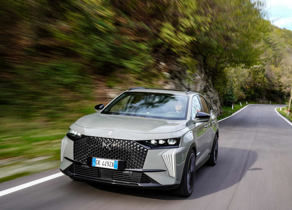 DS 7 E-Tense 4×4 360 La Première